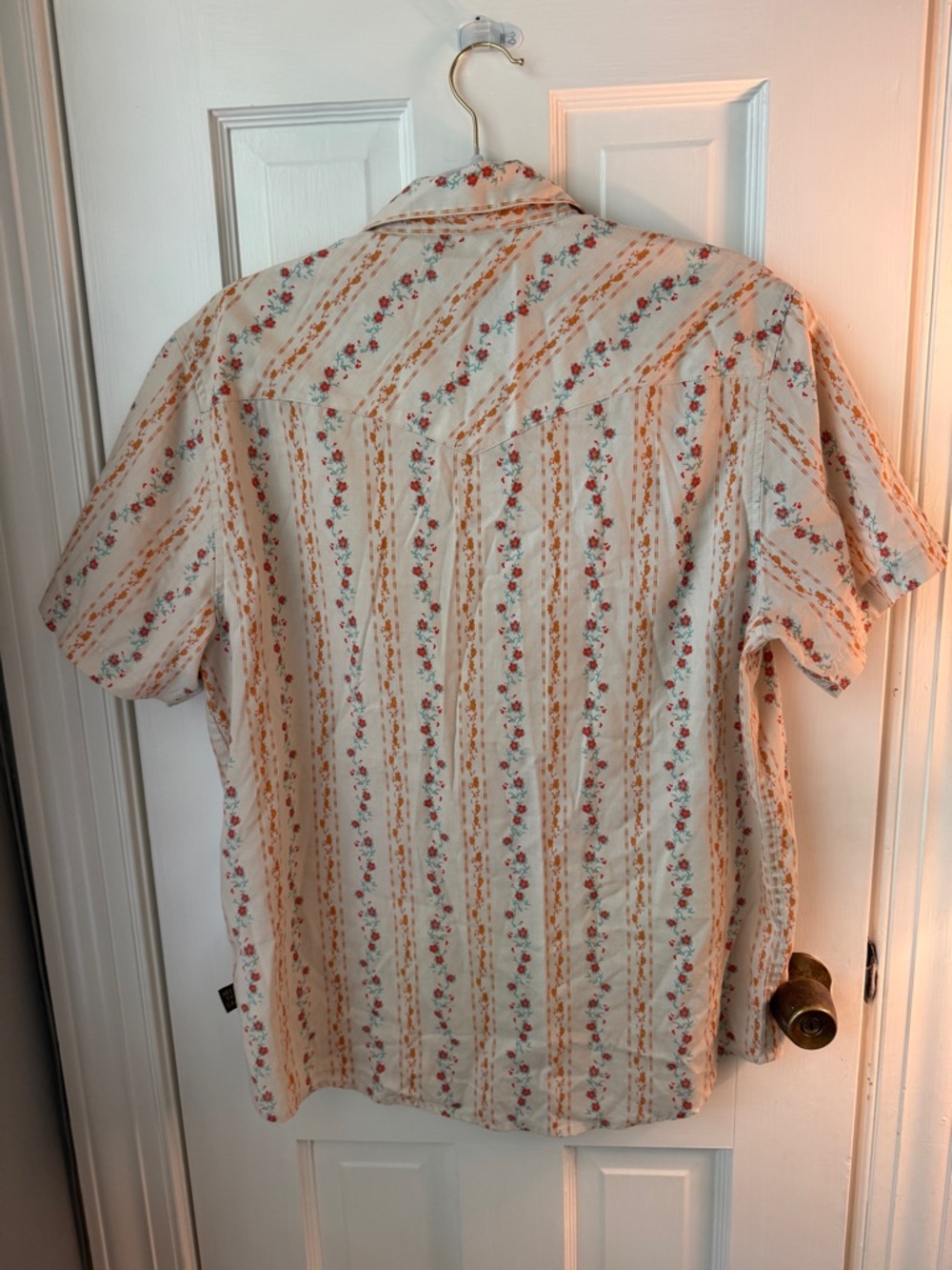 Howler Brothers Men's Short Sleeve Floral Stripe Shirt - medium - Picture 7 of 7